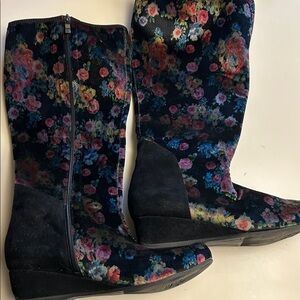 Floral Velvet Women's Boots Size 10